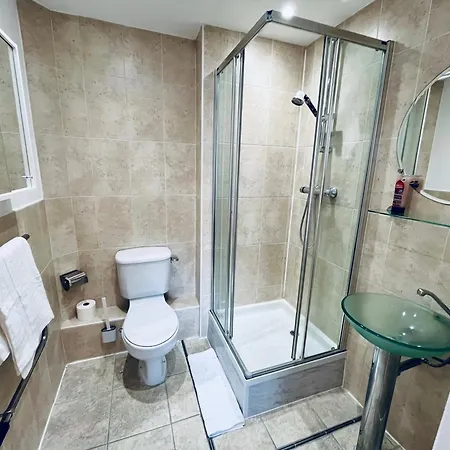 Exquisite City Centre Apartment - Recently Refurbed - 2 Bed 2 Bath - Free Parking - Netflix Amazon Disney Birmingham Exterior photo